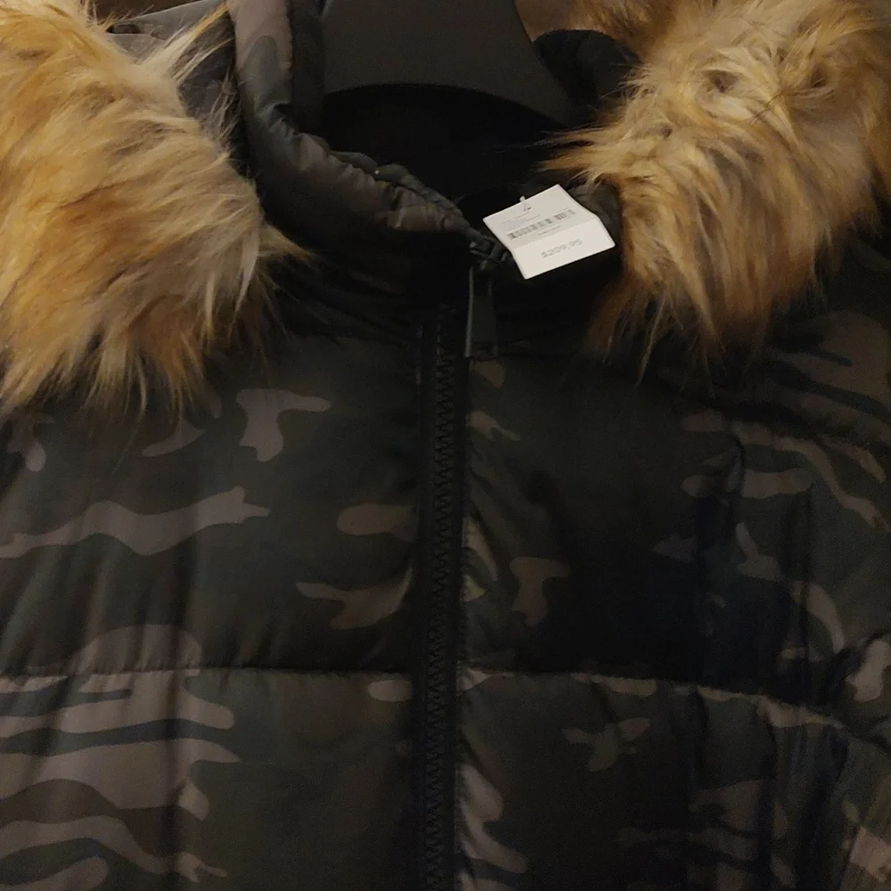 Jacket - Picture 3 of 6